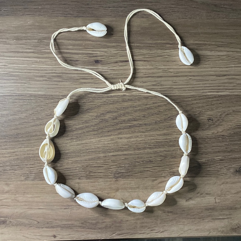 Seashell necklace